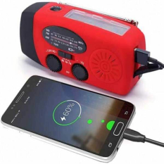N�dradio med h�ndsving / Genopladelig med solceller / Indbygget powerbank